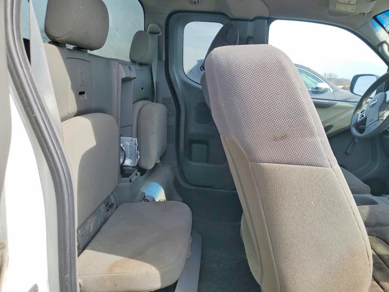 2015 Nissan Frontier S