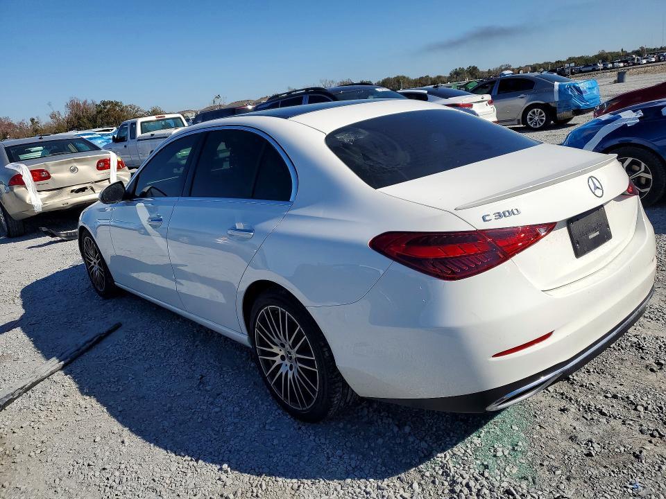 2022 Mercedes-Benz C300