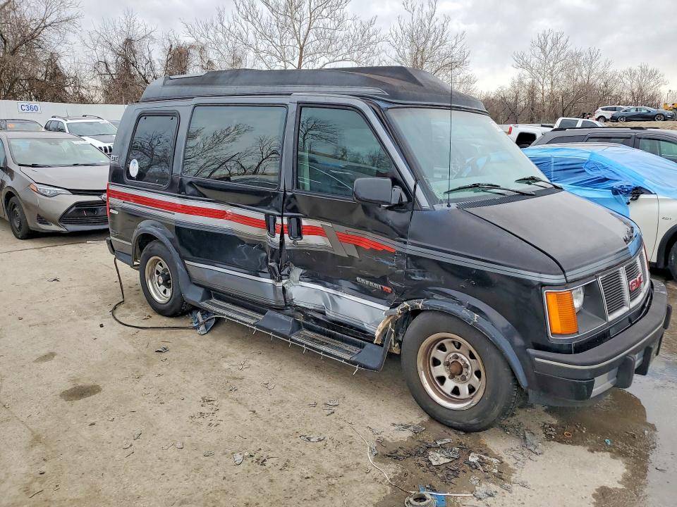 1992 GMC Safari XT