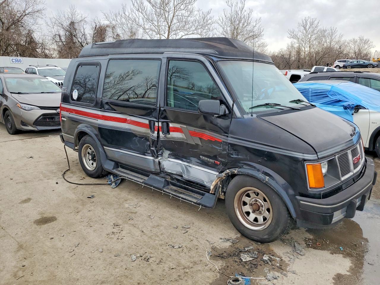 1992 GMC Safari XT