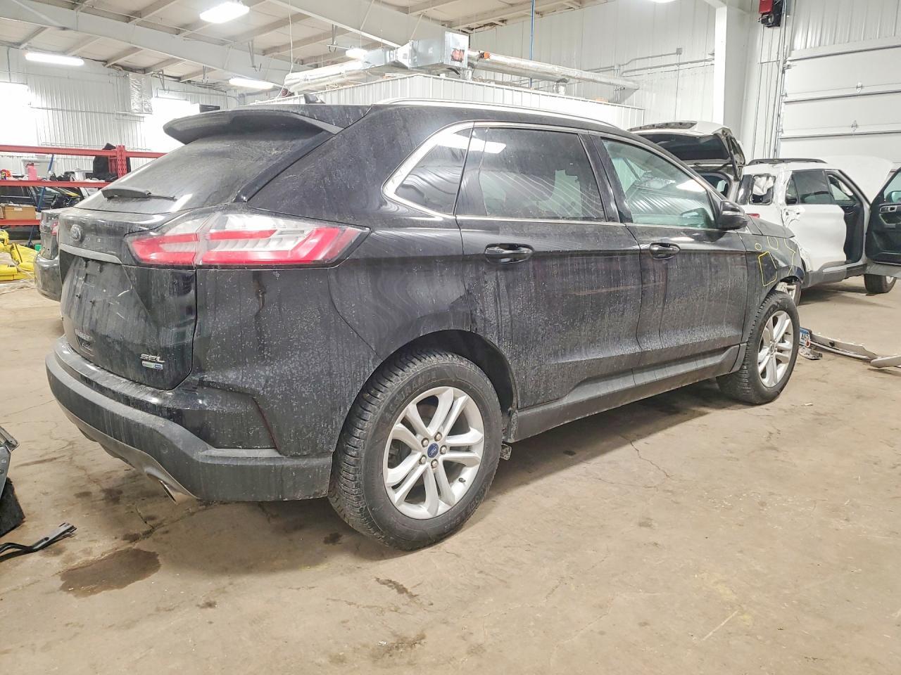 2020 Ford Edge sel