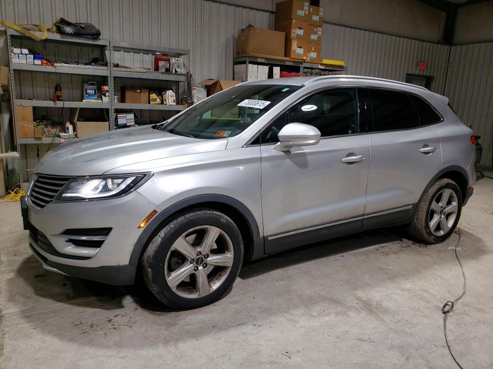 2015 Lincoln Townhouse MKC