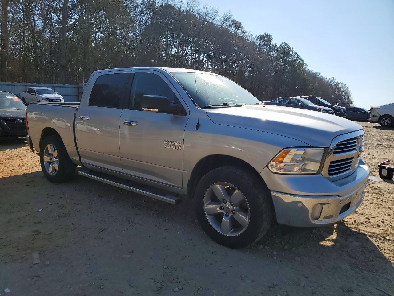 2016 Dodge Ram 1500 slt