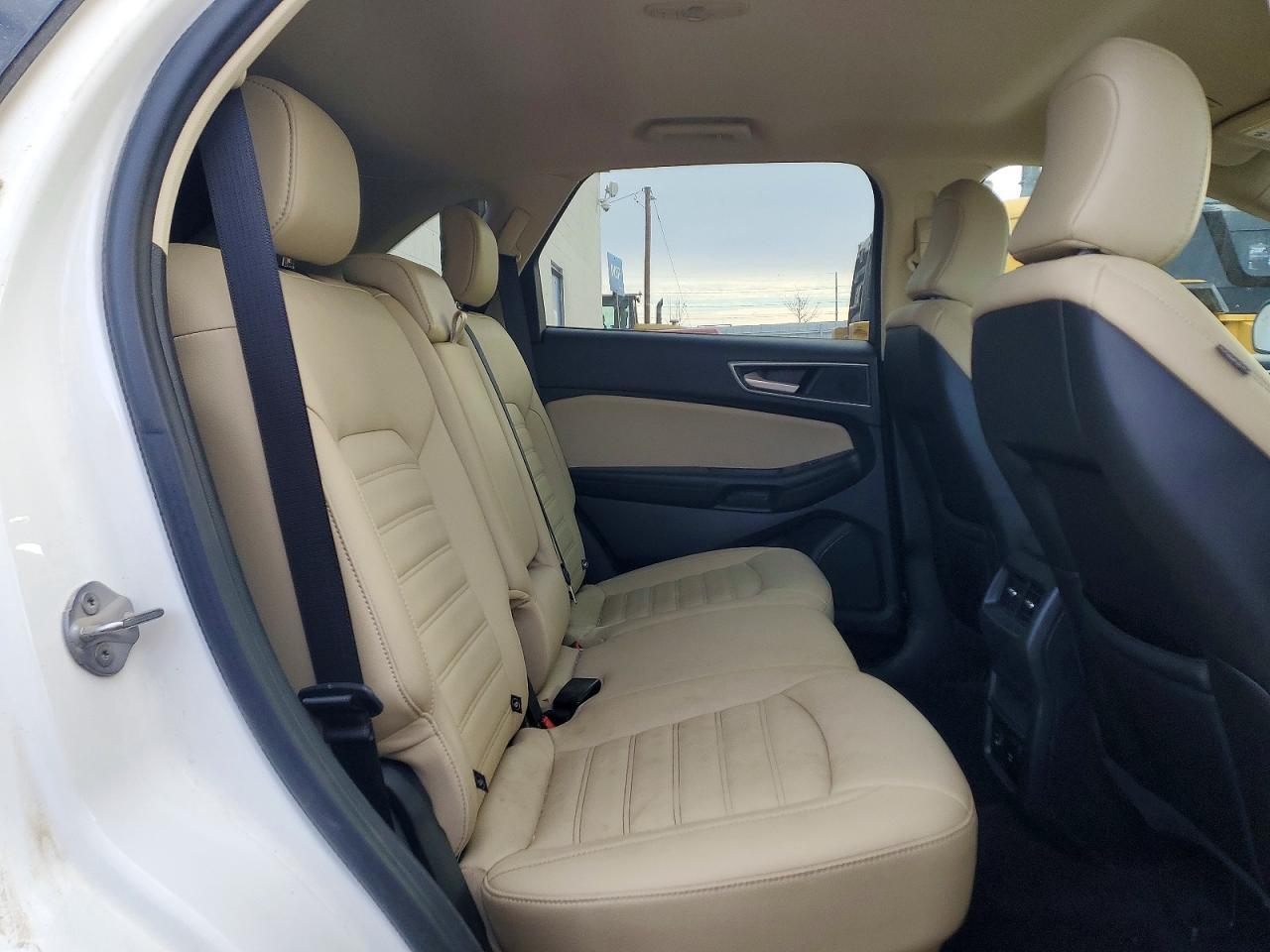 2022 Ford Edge sel