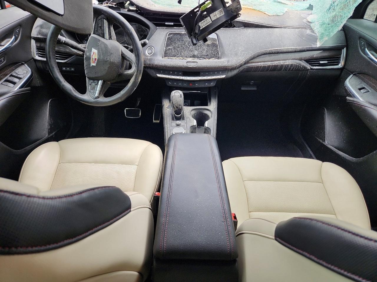 2022 Cadillac XT4 Sport