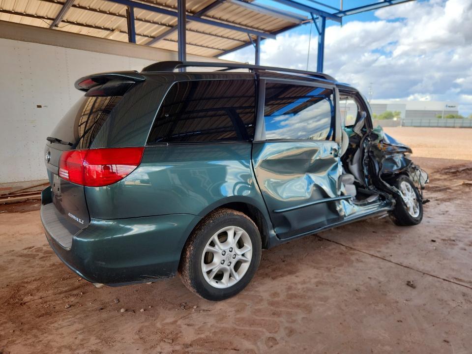2004 Toyota Sienna xle