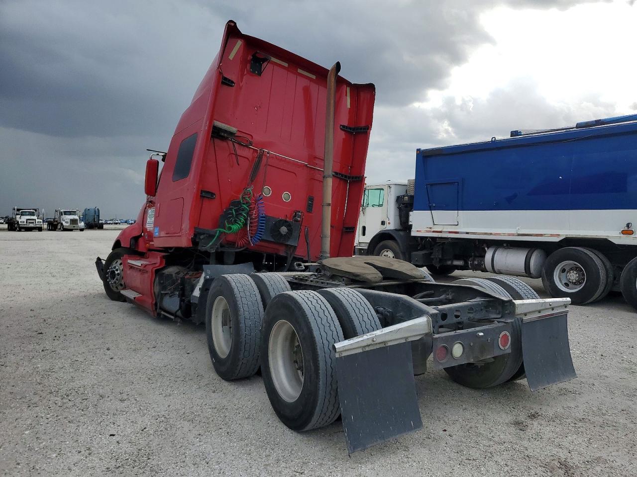 2011 International Prostar Premium
