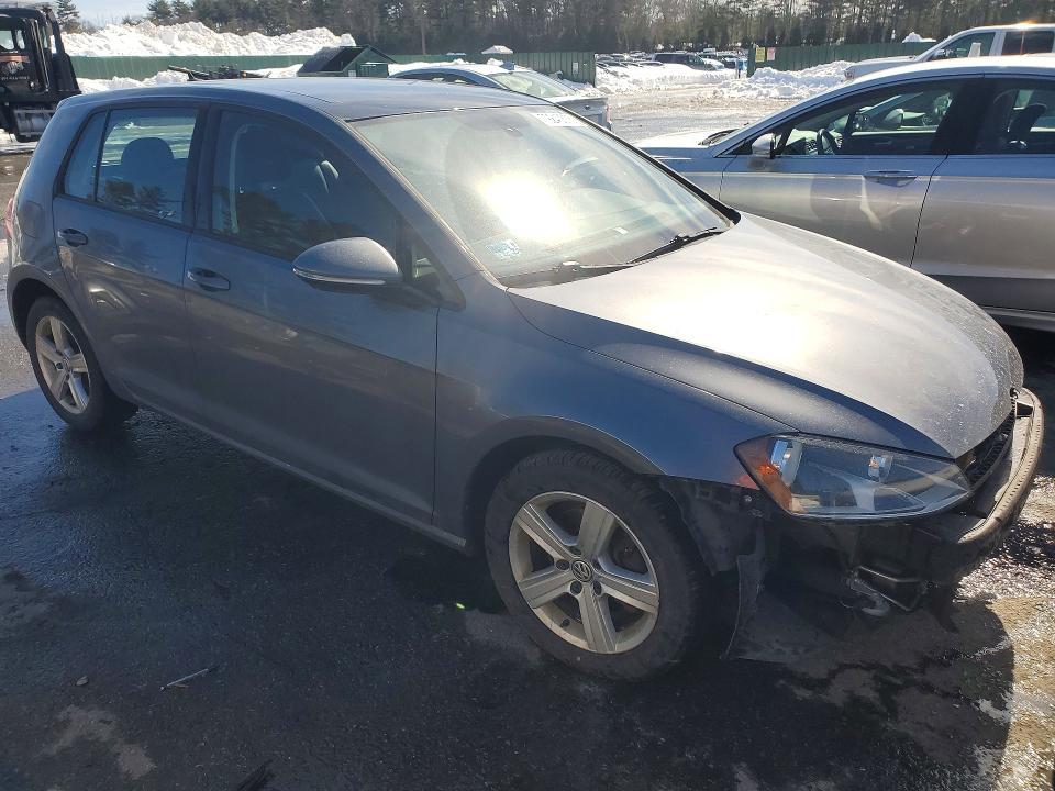 2017 Volkswagen Golf s