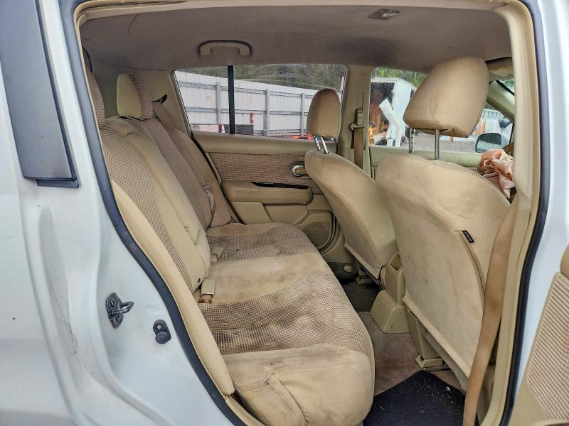 2011 Nissan Versa s