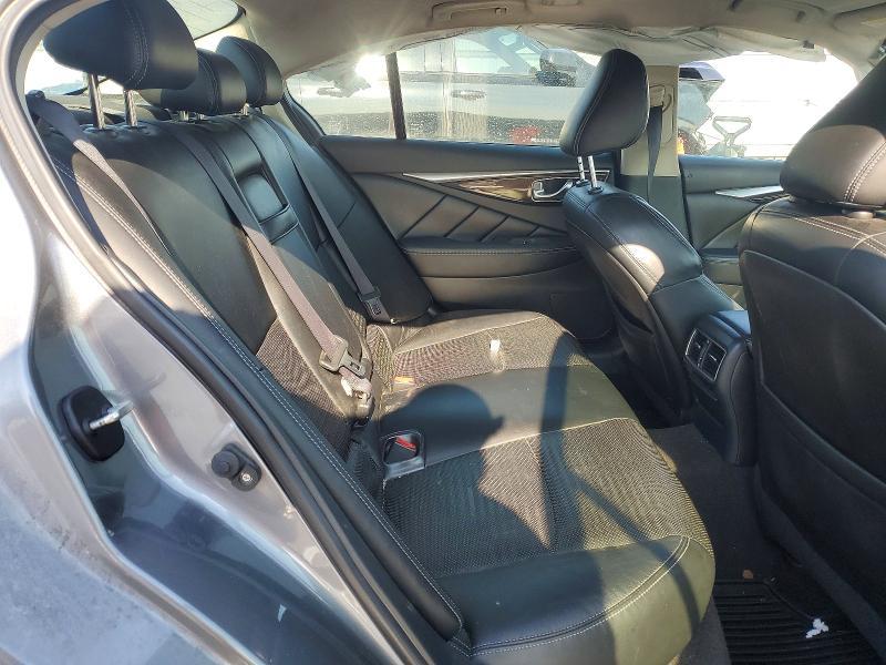 2016 Infiniti Q50 Premium