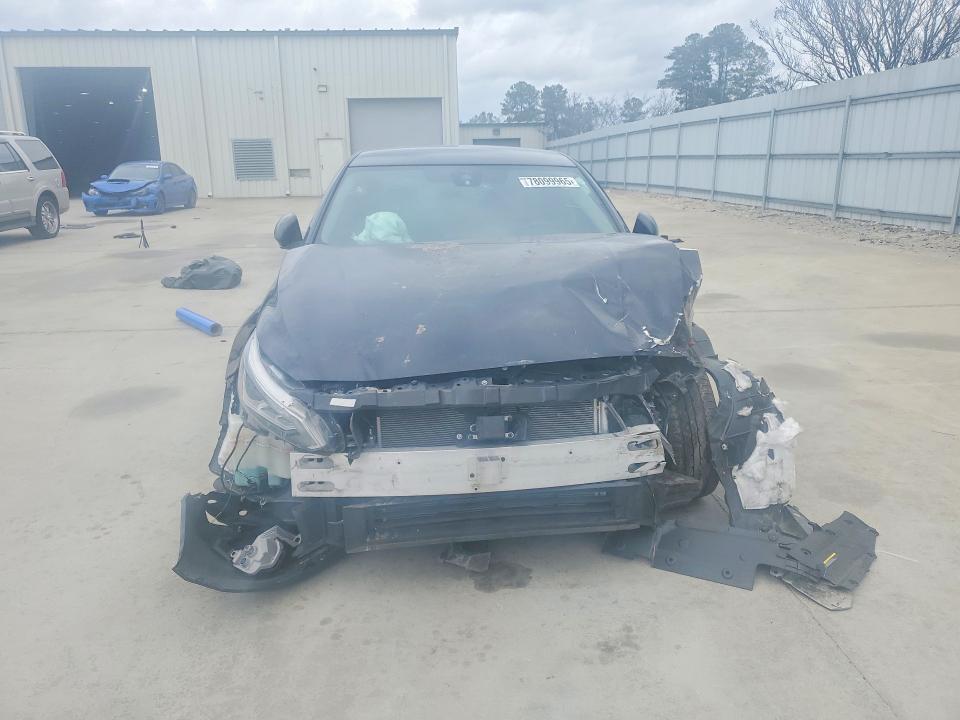 2022 Nissan Altima sv