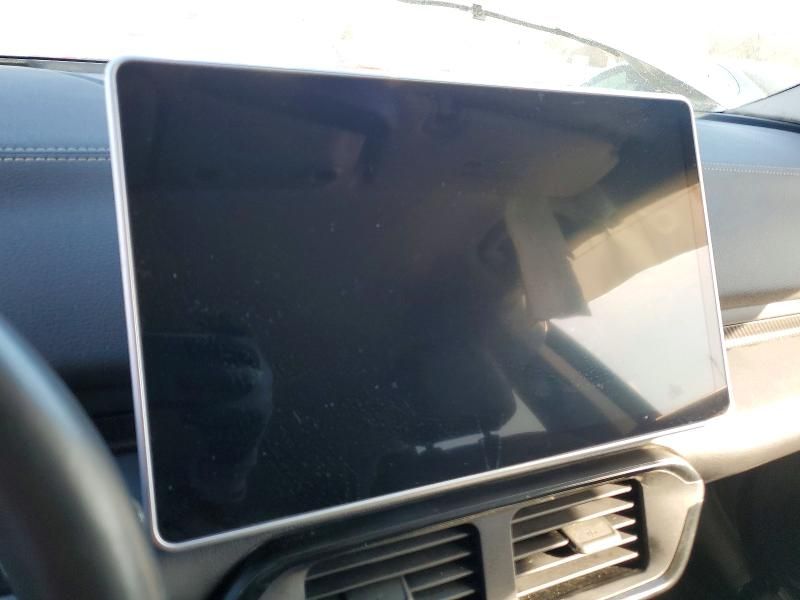 2024 Vinfast Trading And Produ Ction llc vf 8 eco