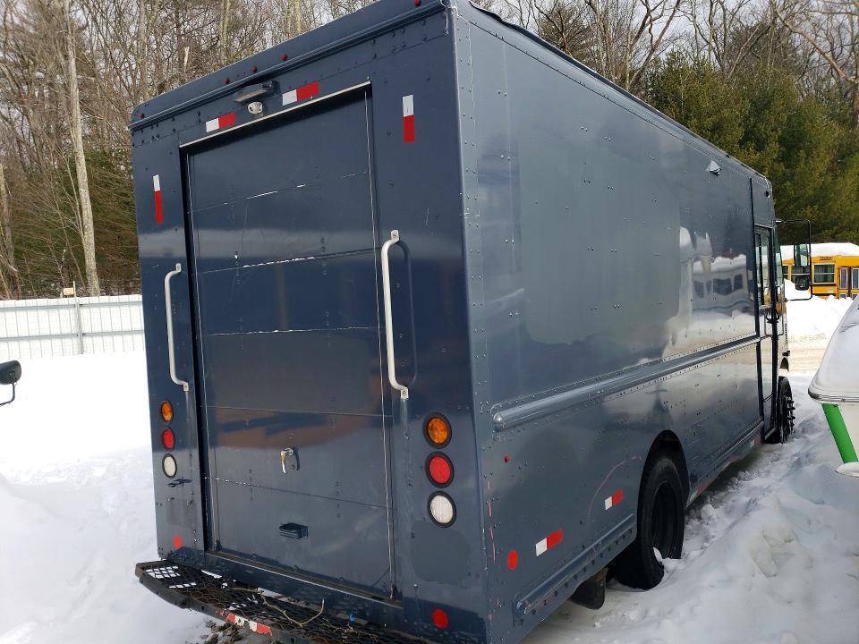 2020 Freightliner MT45G Delivery Truck