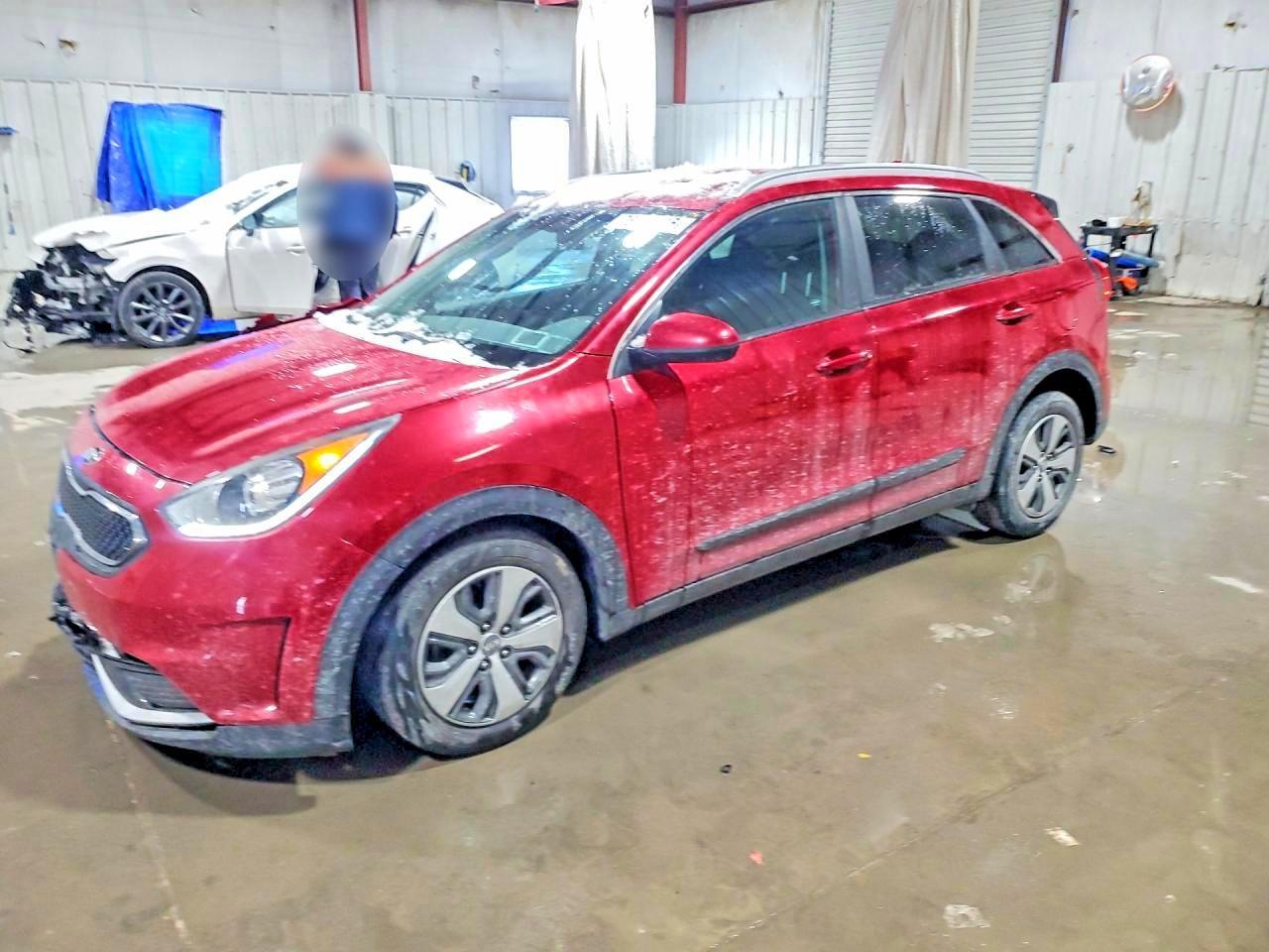 2017 KIA Niro fe