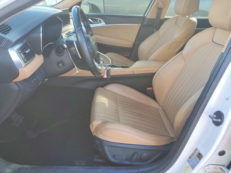 2022 Genesis G70 Base