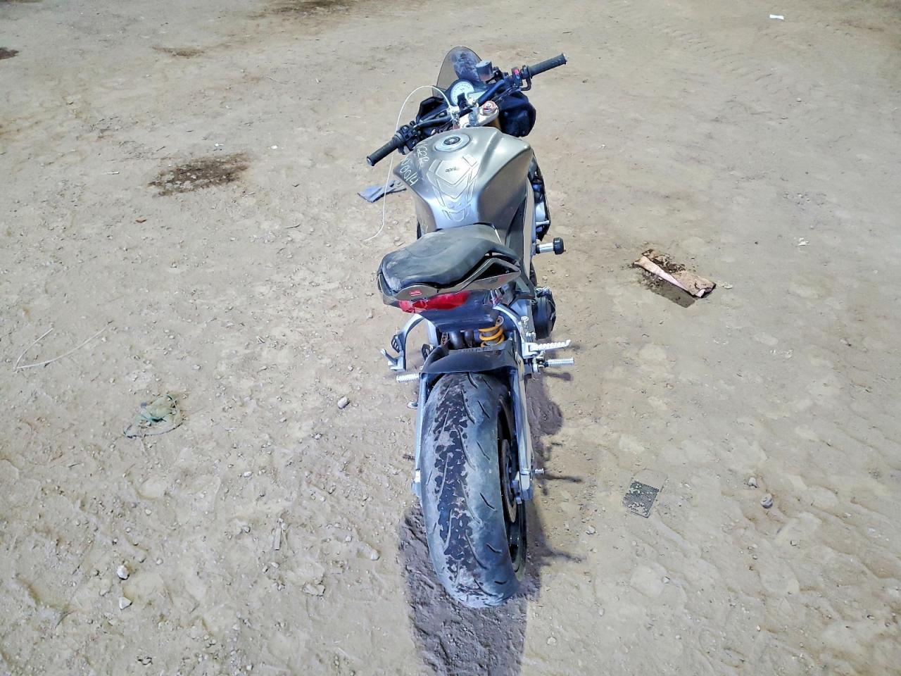 2016 Aprilia Tuono V4 1100 RR