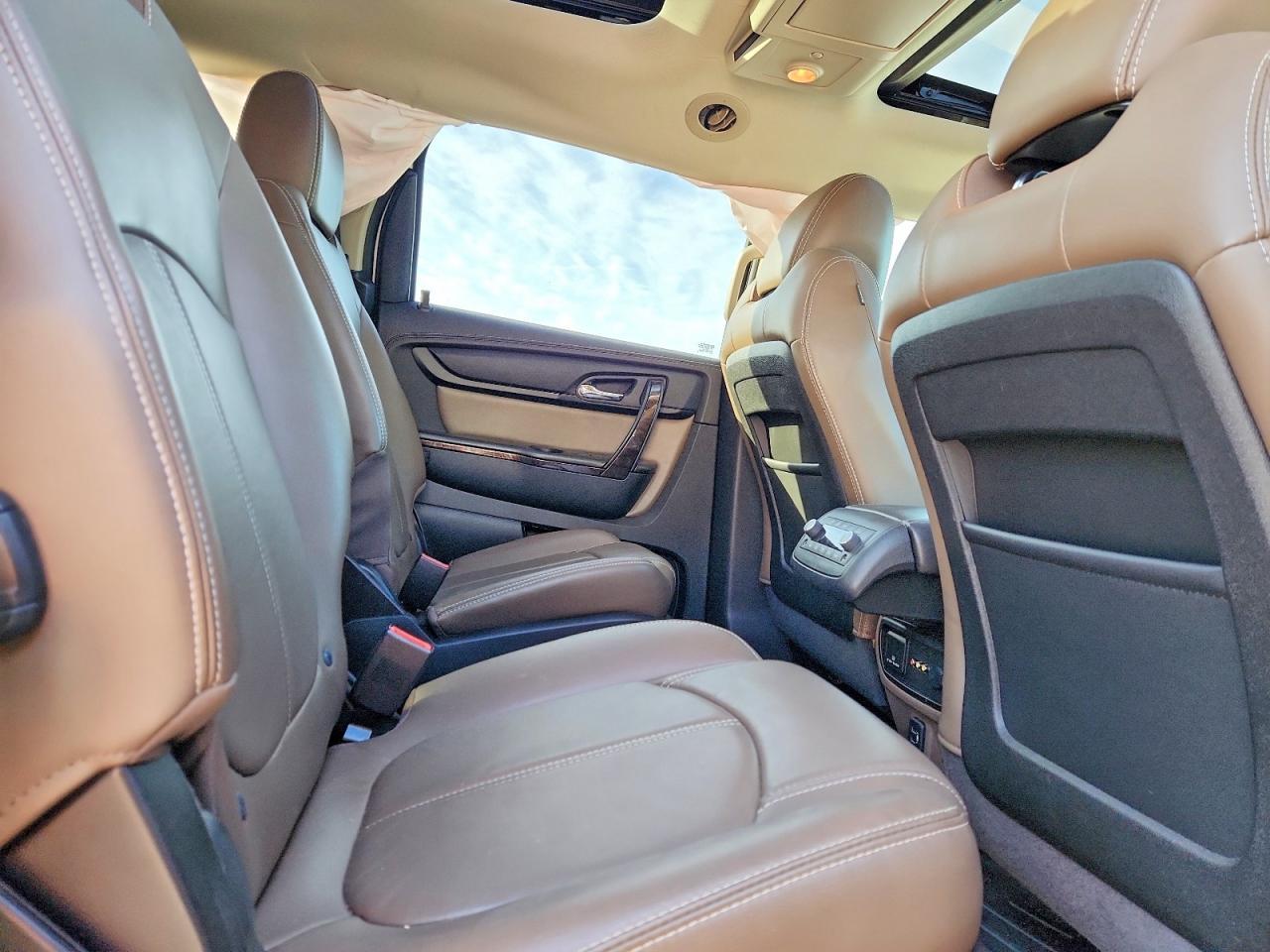 2017 GMC Acadia Limited Slt-2
