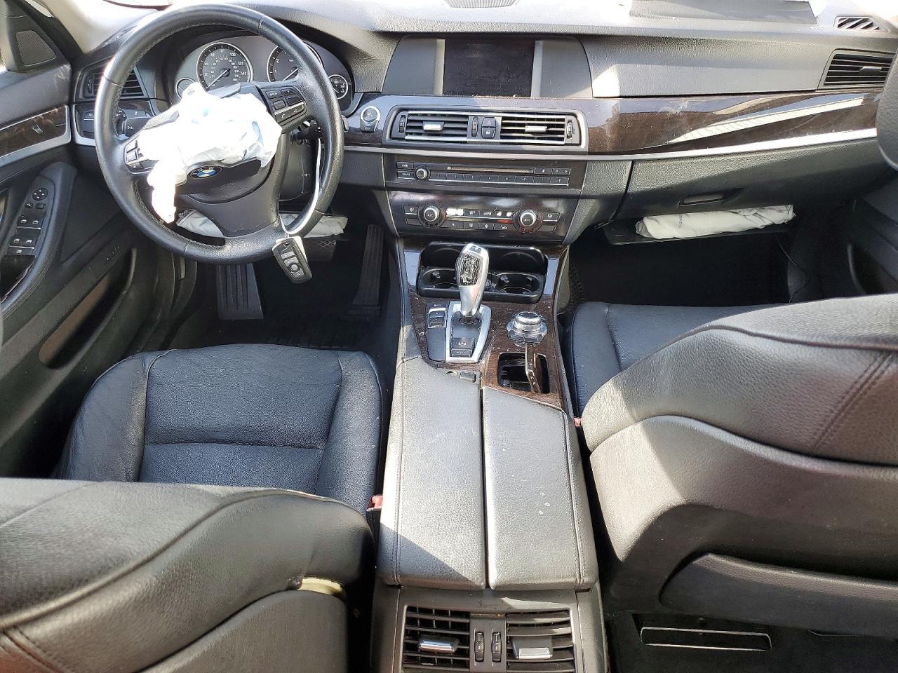 2012 BMW 528 i