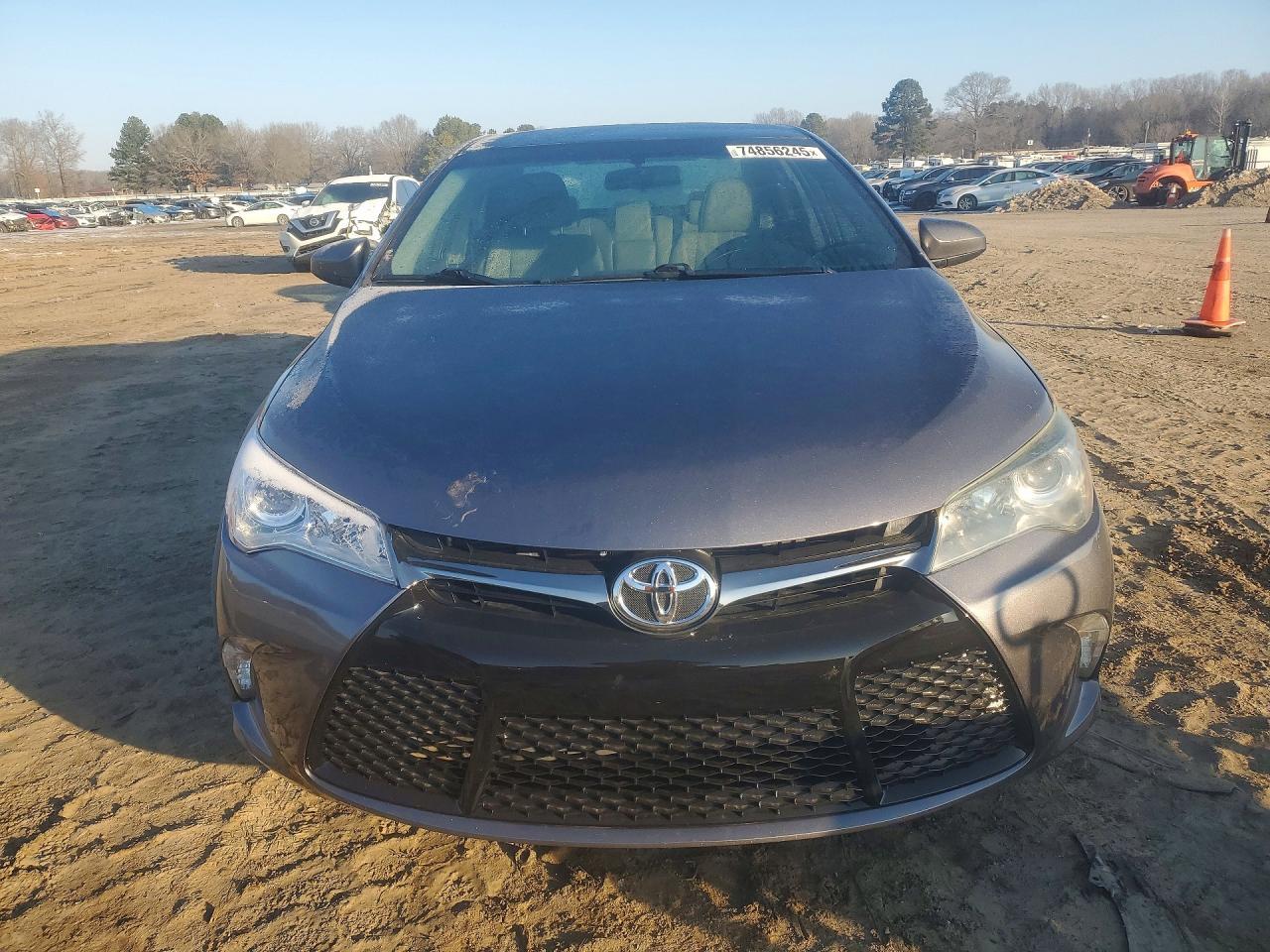 2016 Toyota Camry le