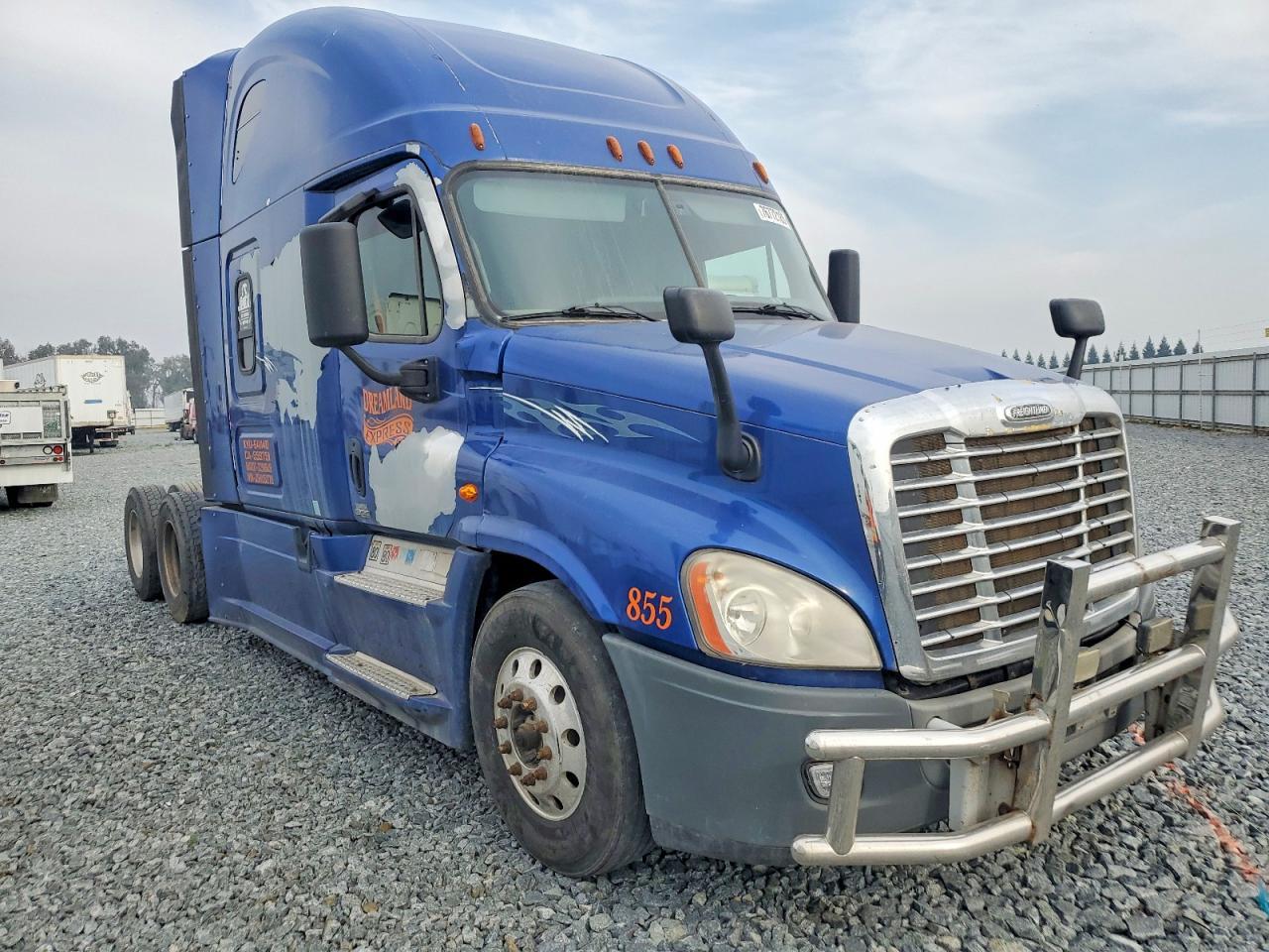 2018 Freightliner Cascadia 125 Semi Truck
