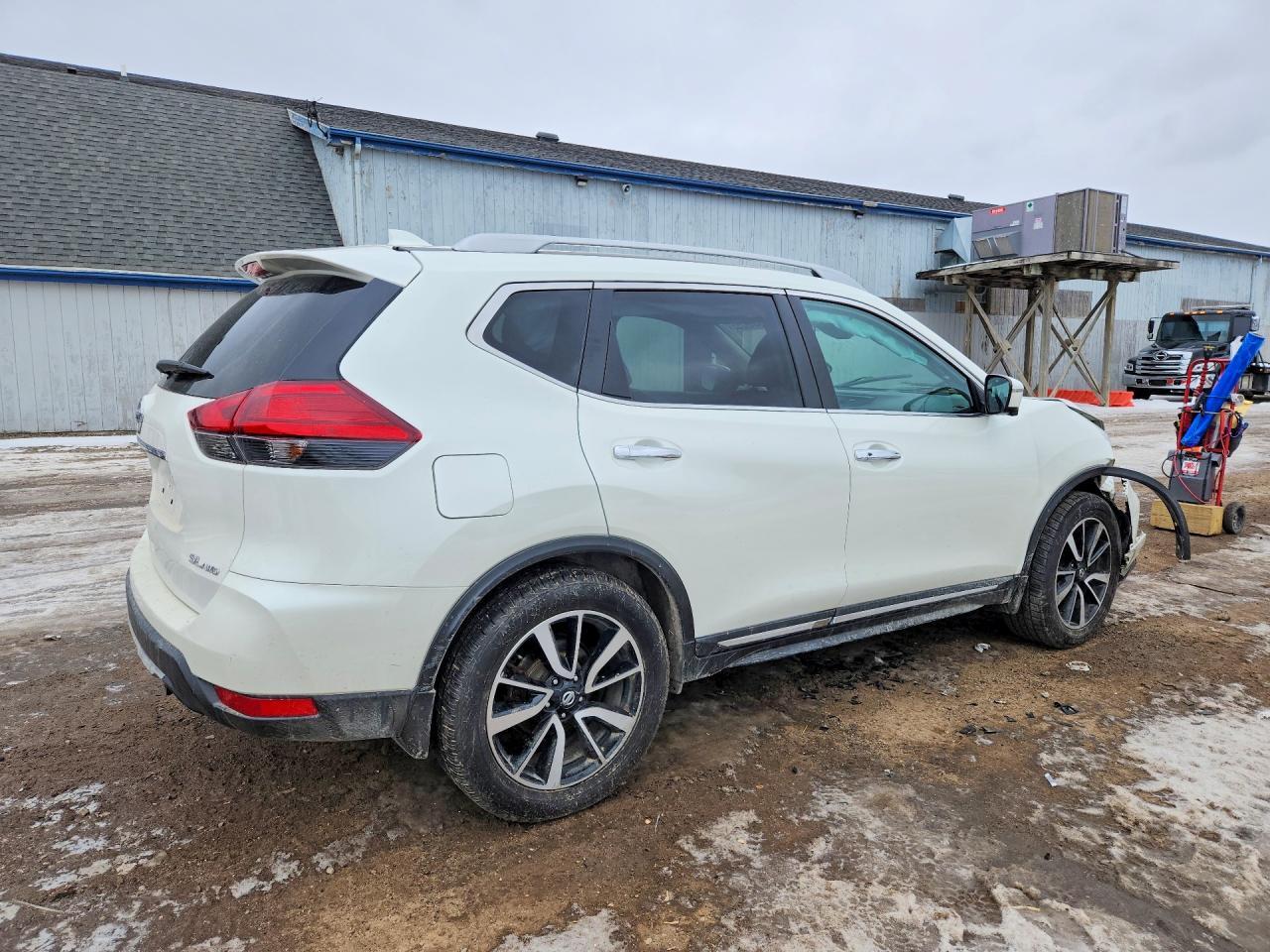 2017 Nissan Rogue sv