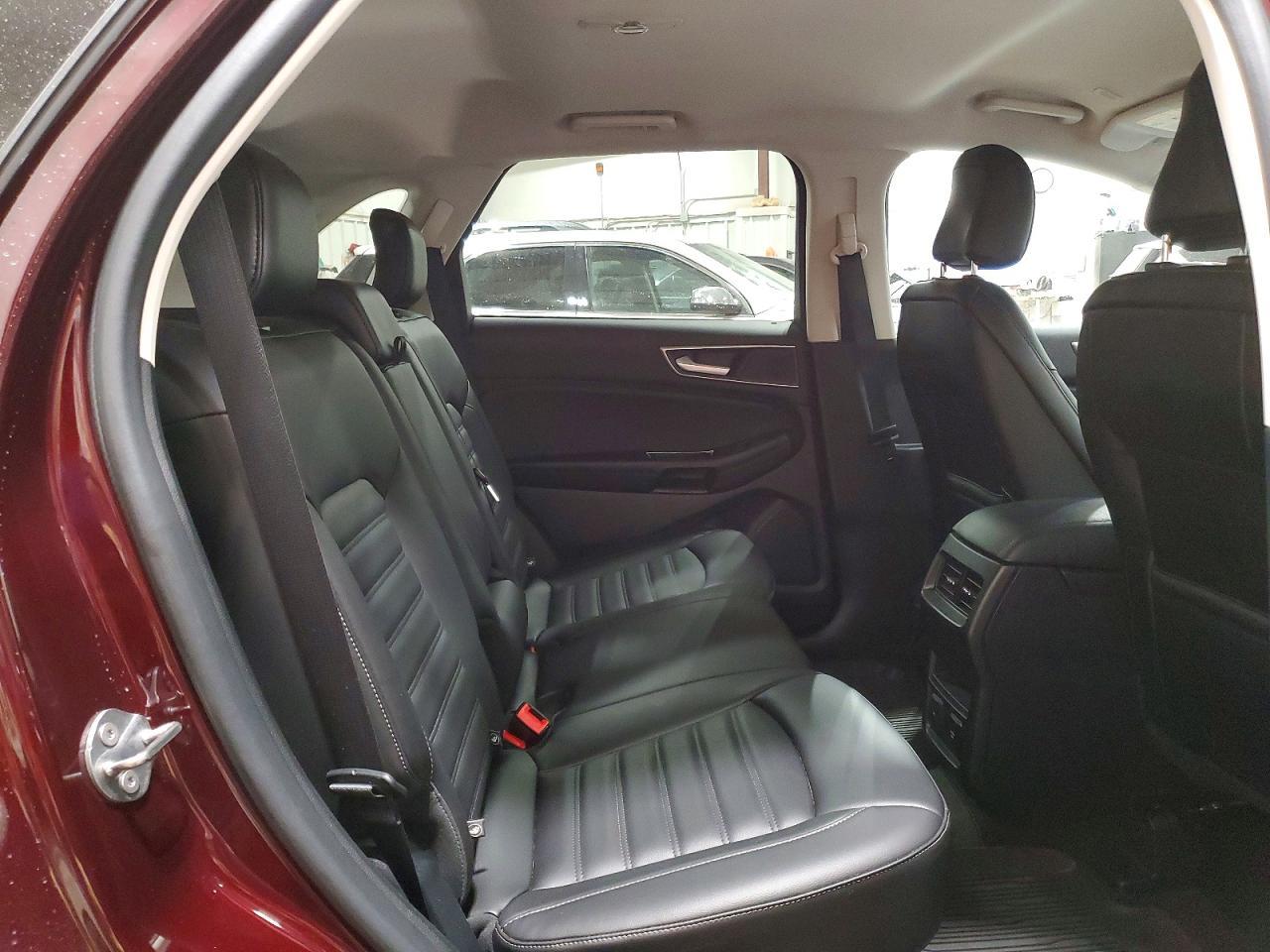 2020 Ford Edge sel