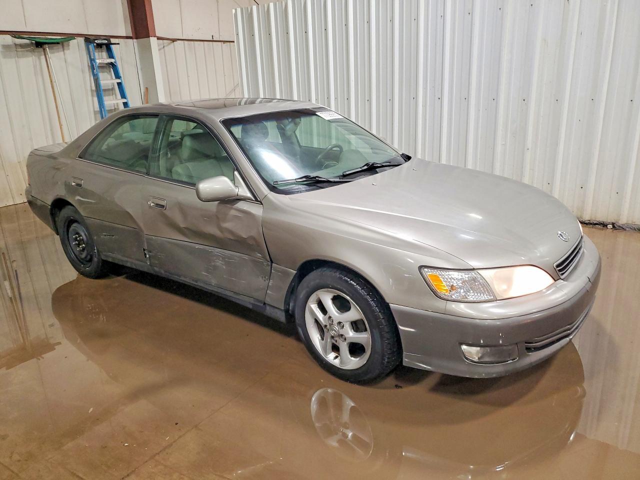 2000 Lexus Es 300 Base
