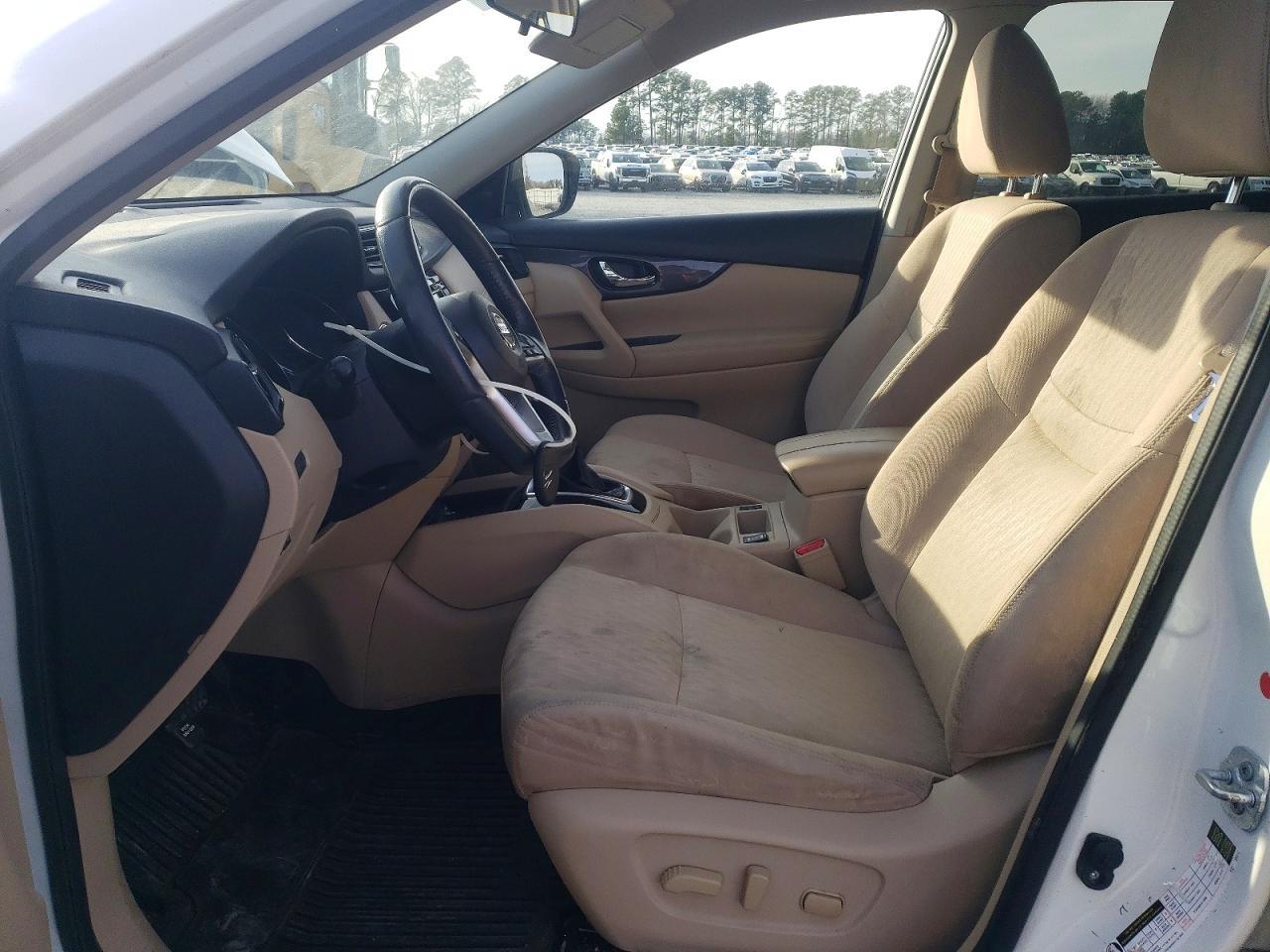 2017 Nissan Rogue sv