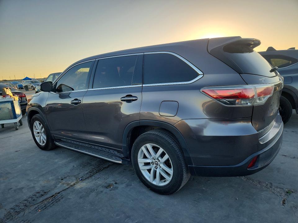 2016 Toyota Highlander le