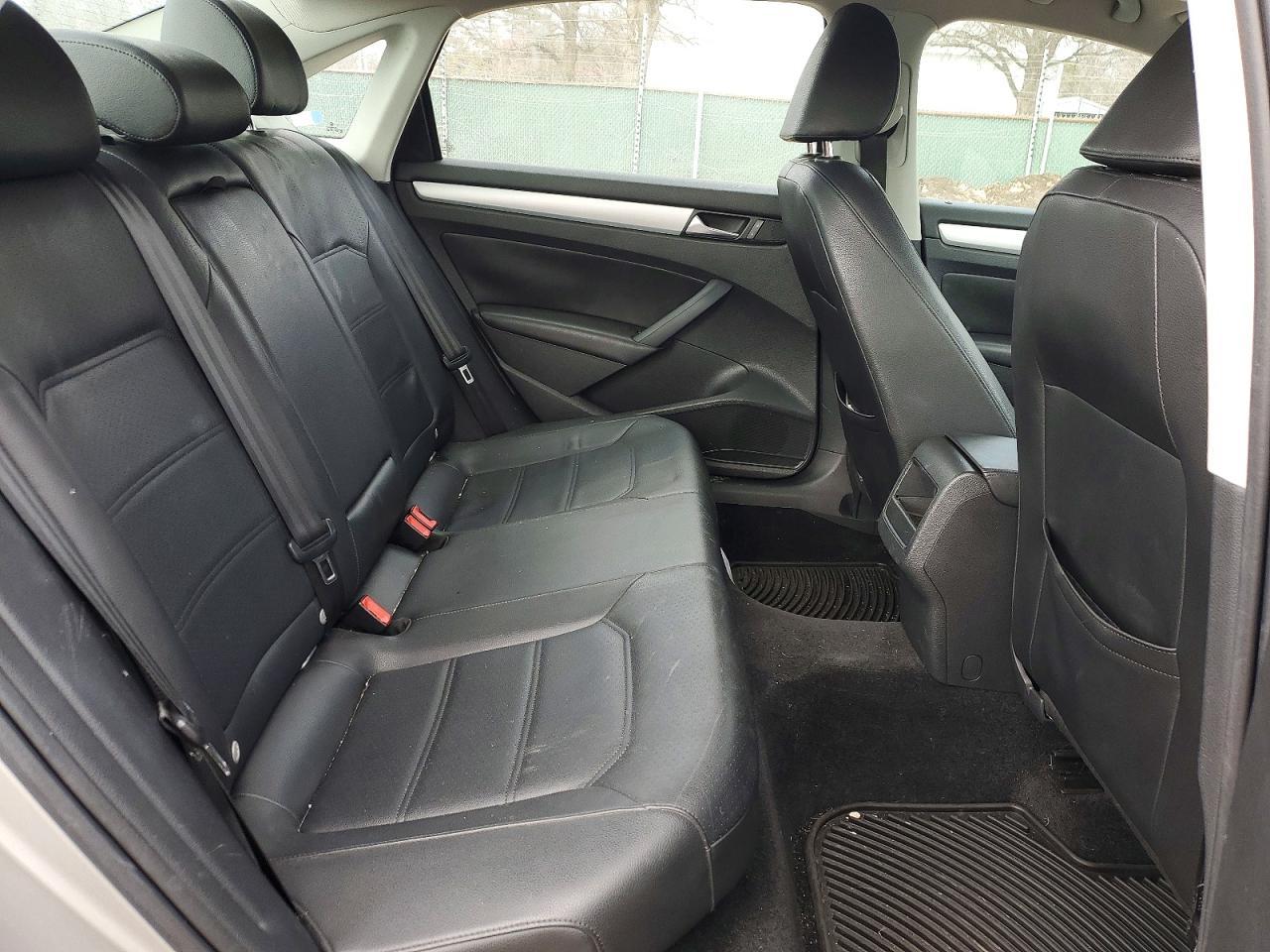 2012 Volkswagen Passat se