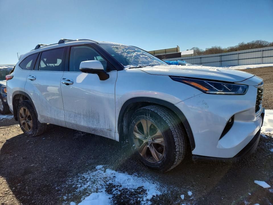 2022 Toyota Highlander Hybrid xle
