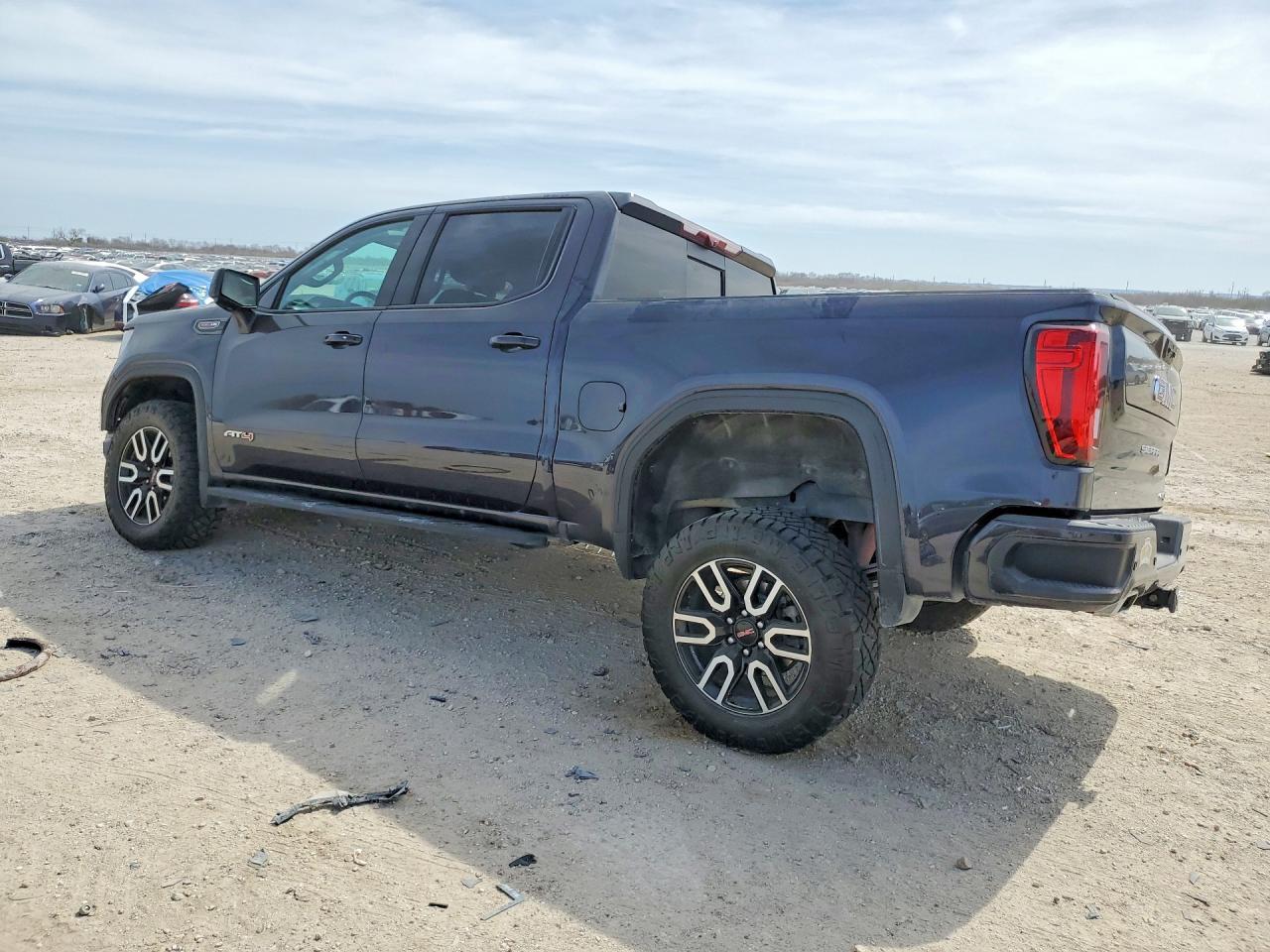 2024 GMC Sierra K1500 AT4