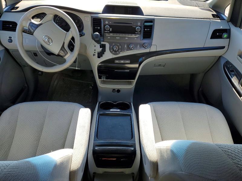 2011 Toyota Sienna le