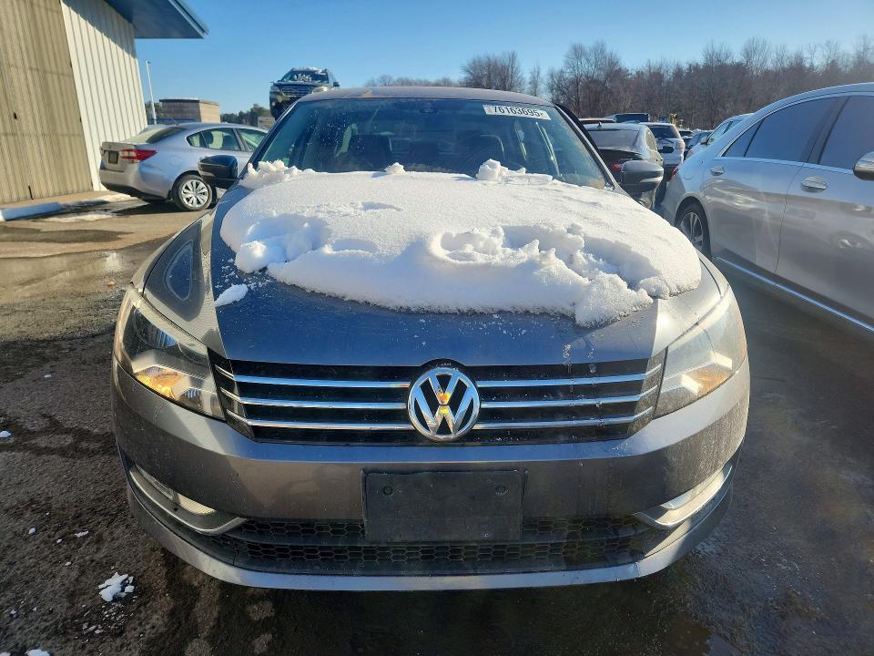 2015 Volkswagen Passat s