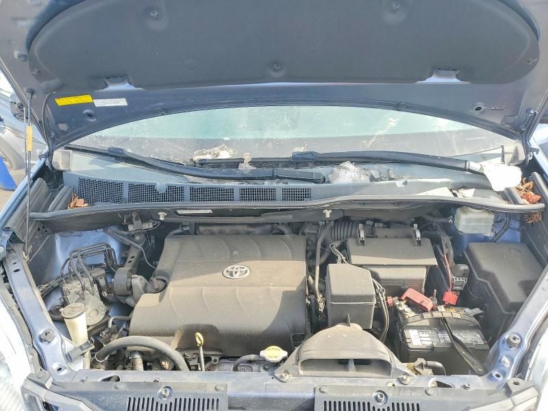 2014 Toyota Sienna xle