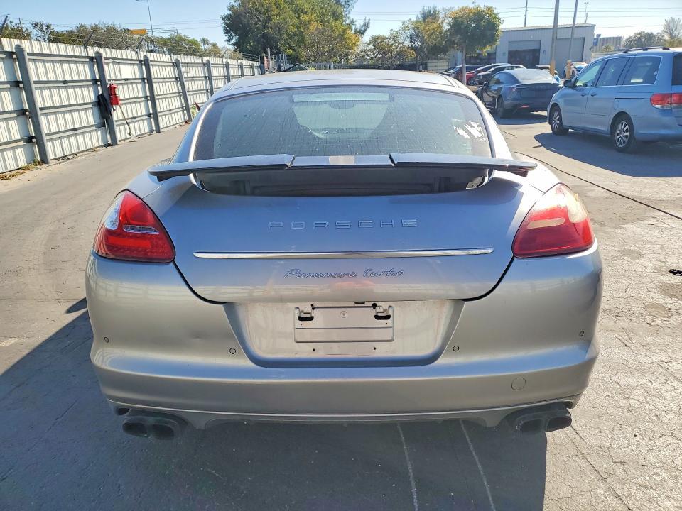 2011 Porsche Panamera Turbo