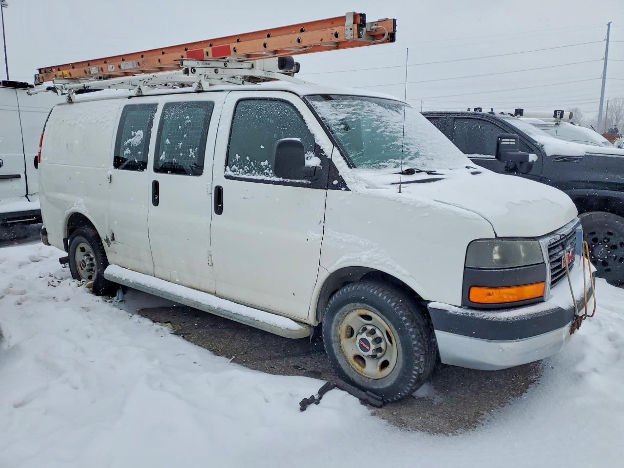 2014 GMC Savana G2500 Utility / Service Van