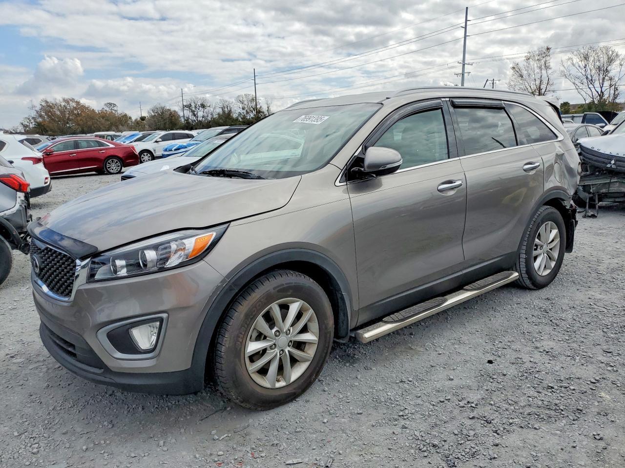 2016 KIA Sorento lx