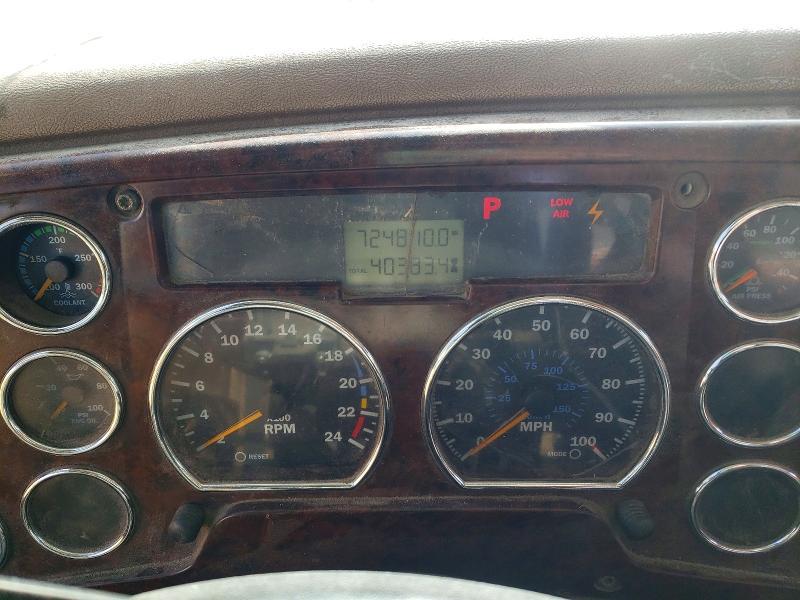 2006 Mack CT700 ROLL-OFF Container Truck