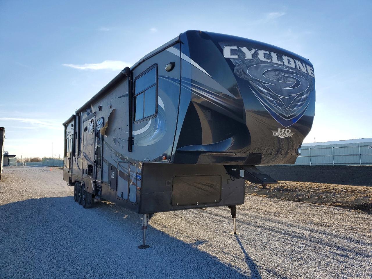 2016 Heartland Rv 2016 Heartland Cyclone 4113