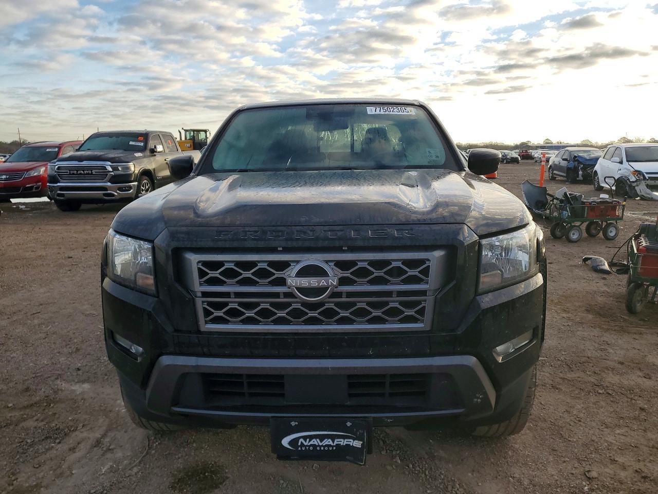 2022 Niss Frontier sv