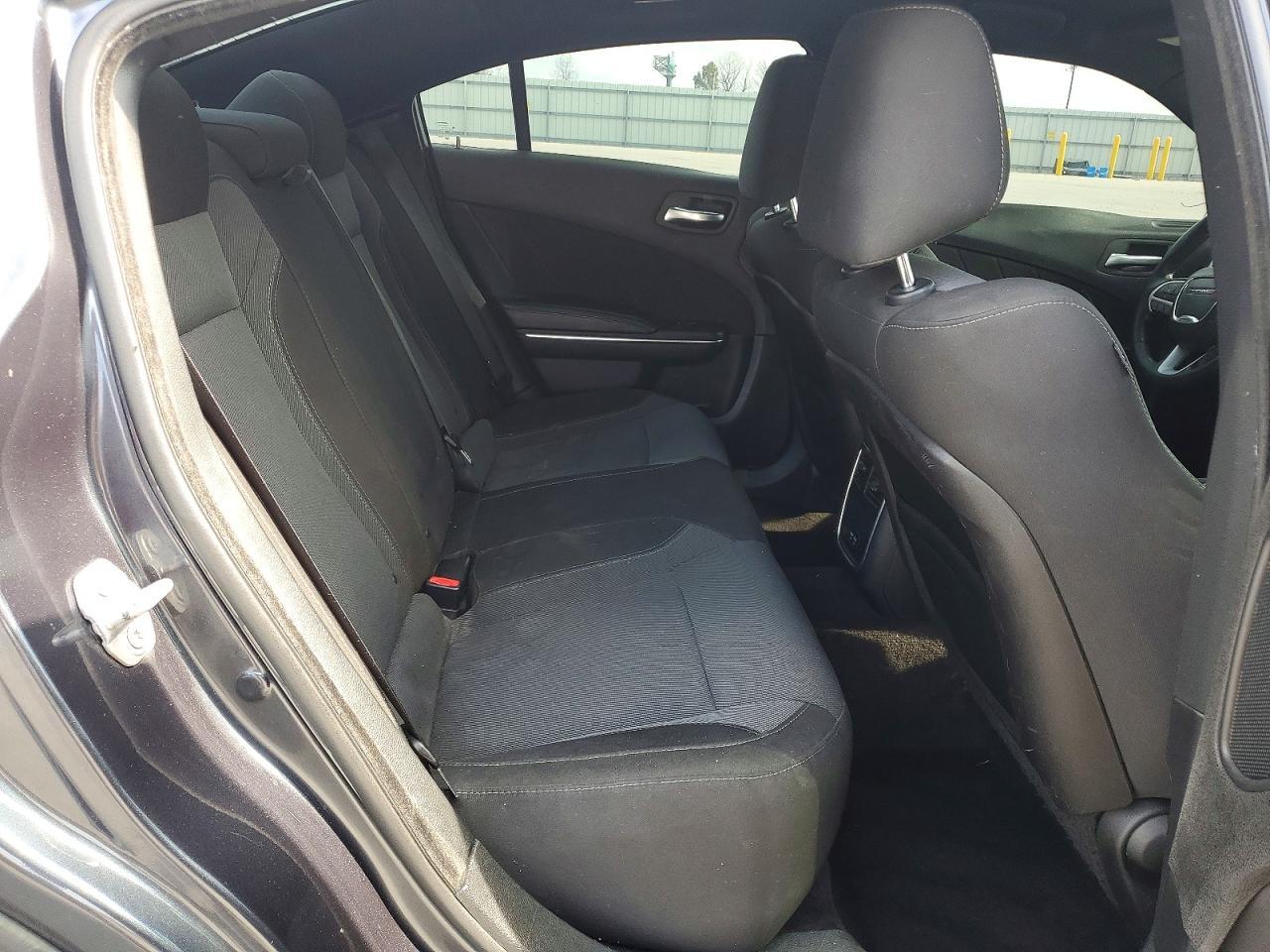 2016 Dodge Charger sxt