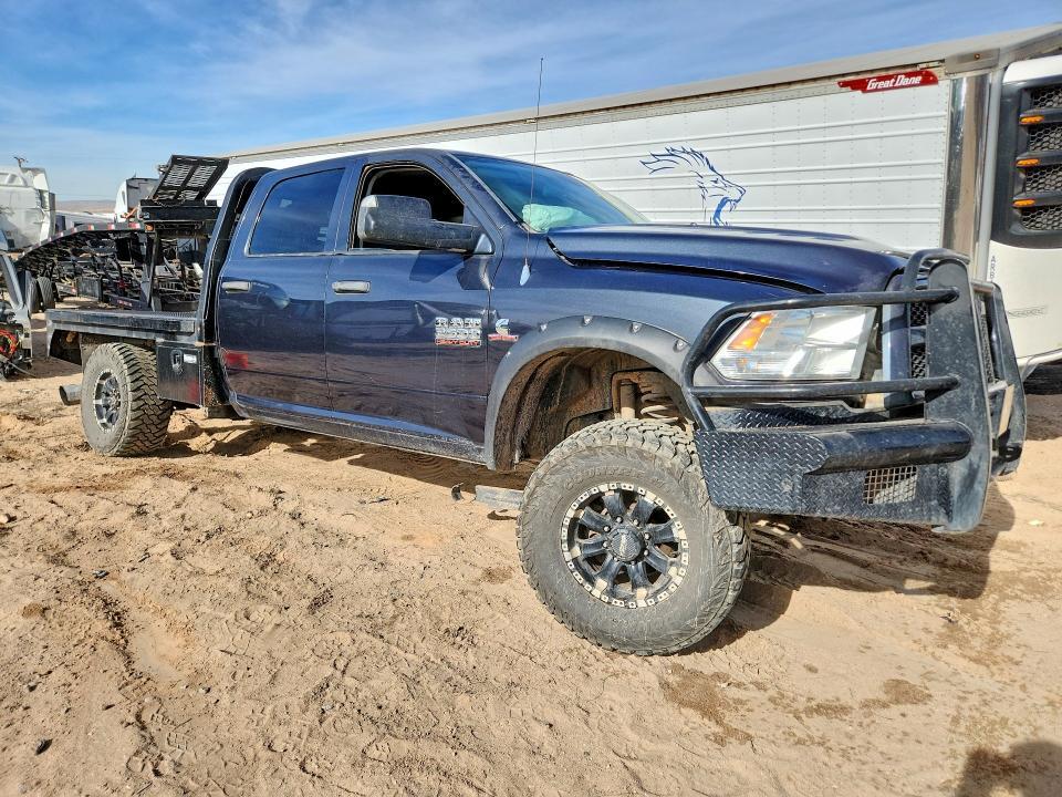 2014 Dodge RAM 2500 Flatbed Truck