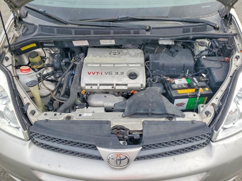 2005 Toyota Sienna ce