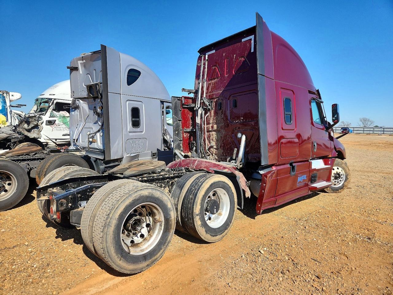 2021 Freigliner 2021 Freightliner Cascadia 126 Semi Truck