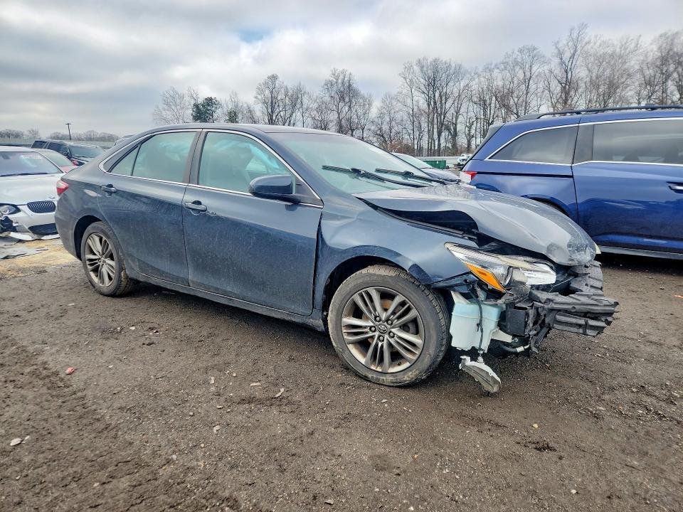 2016 Toyota Camry se