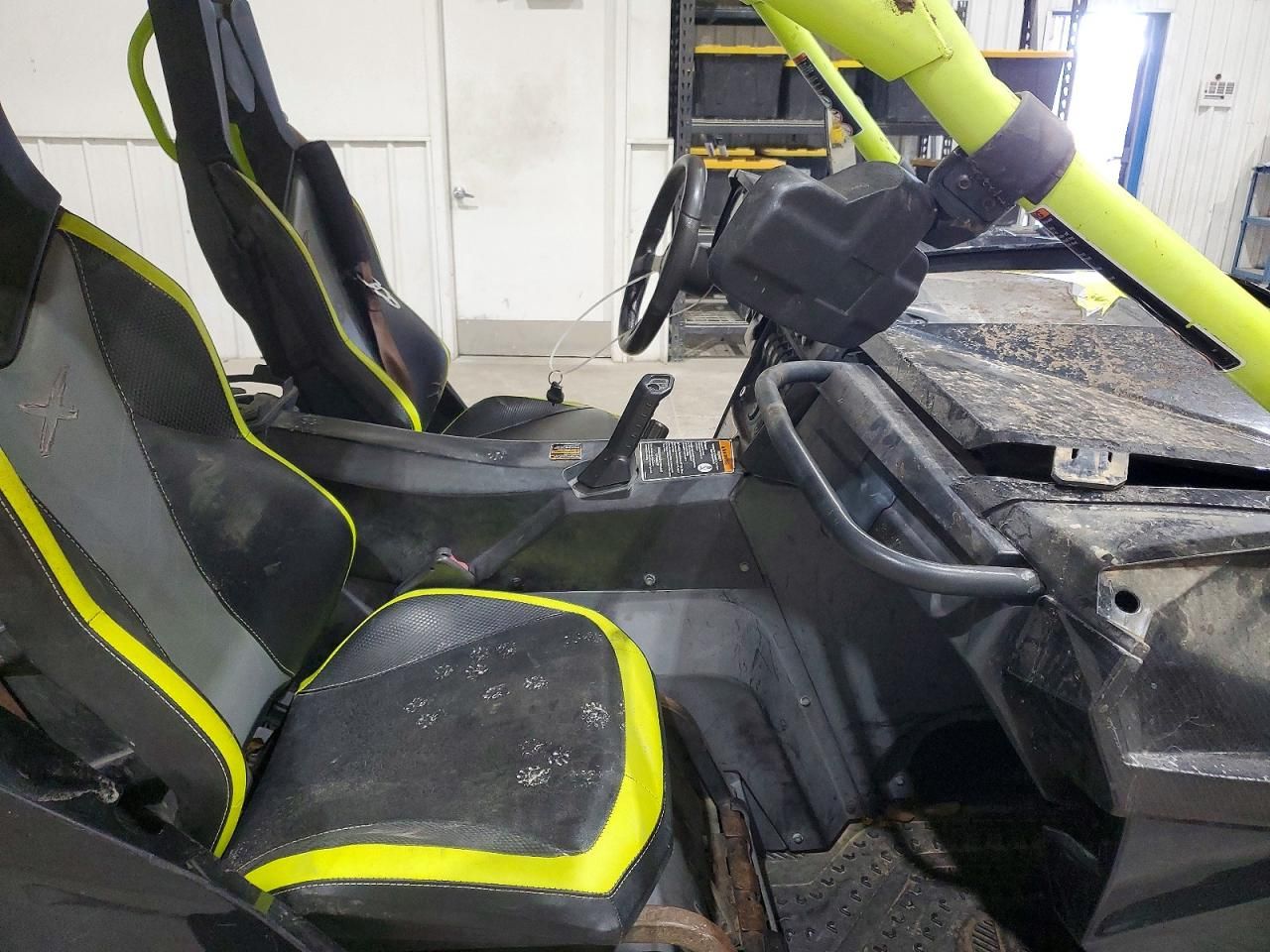 2016 Can-Am Maverick-Utility Vehicle