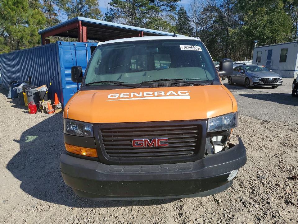 2022 GMC Savana G2500