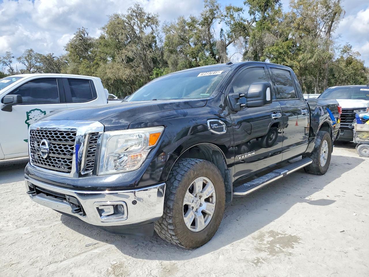 2017 Nissan Titan SV