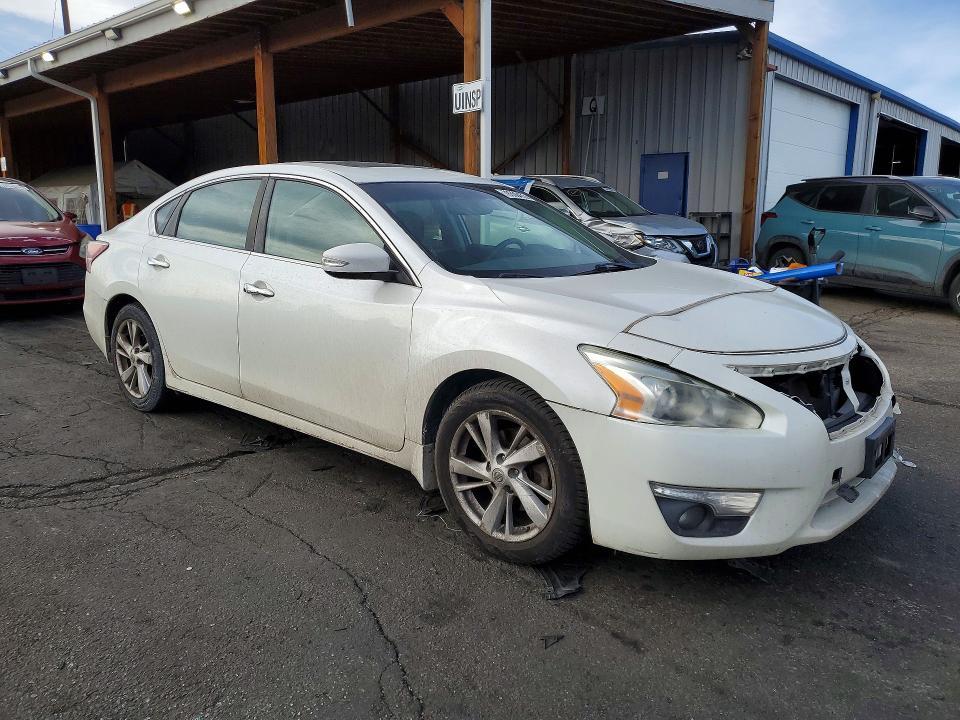 2015 Niss Altima 2.5 sv